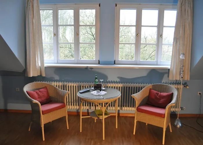 Guest house Cramer Bed & Breakfast 4*